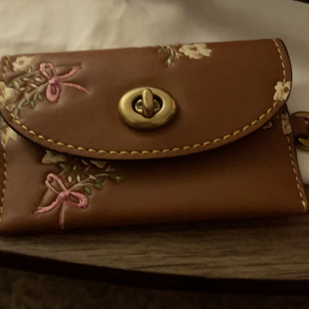 Coach used 1941 small card case.